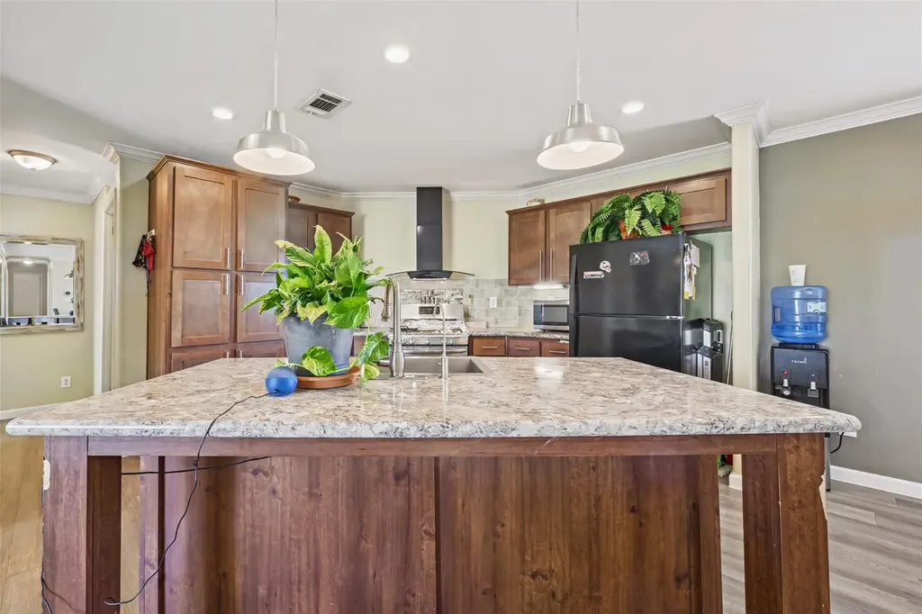 5904 Fm 621 Martindale TX 78655