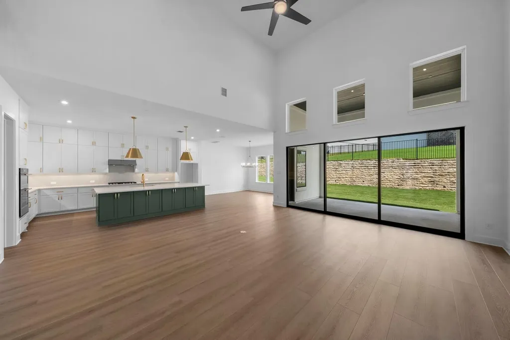 5021 Colombo View Leander TX 78641