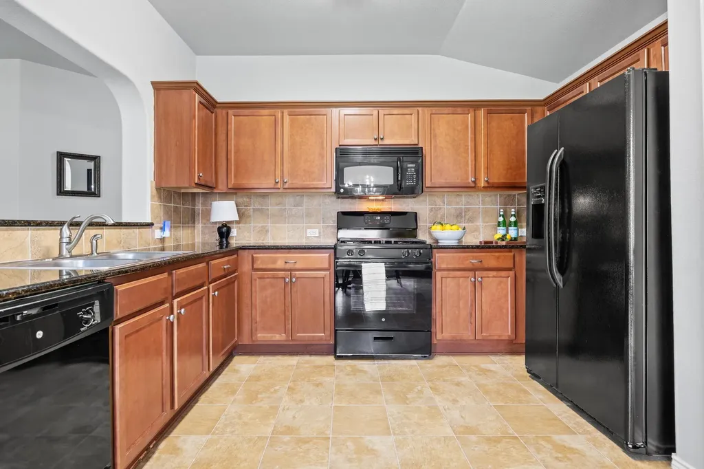 2712 Bluffstone Drive Round Rock TX 78665