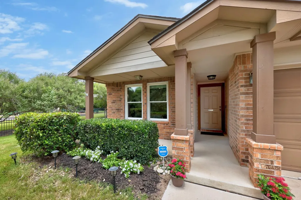2712 Bluffstone Drive Round Rock TX 78665