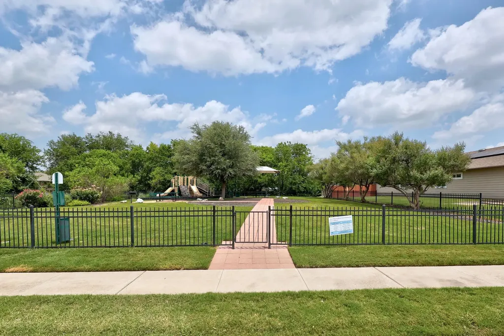 2712 Bluffstone Drive Round Rock TX 78665