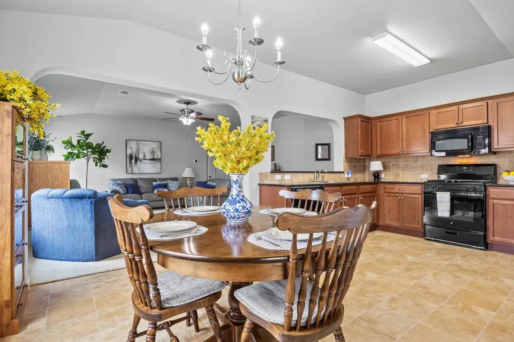 2712 Bluffstone Drive Round Rock TX 78665