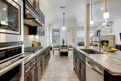 22207 Cape Travis Bend Lago Vista TX 78645