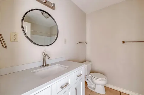 103 Robin Lane Luling TX 78648