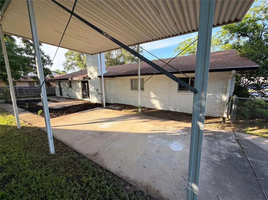 2609 Loyola Lane Austin TX 78723