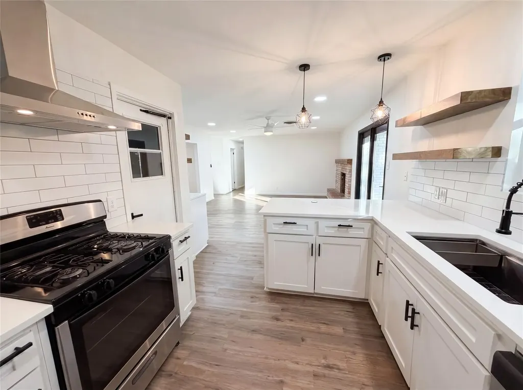 2609 Loyola Lane Austin TX 78723