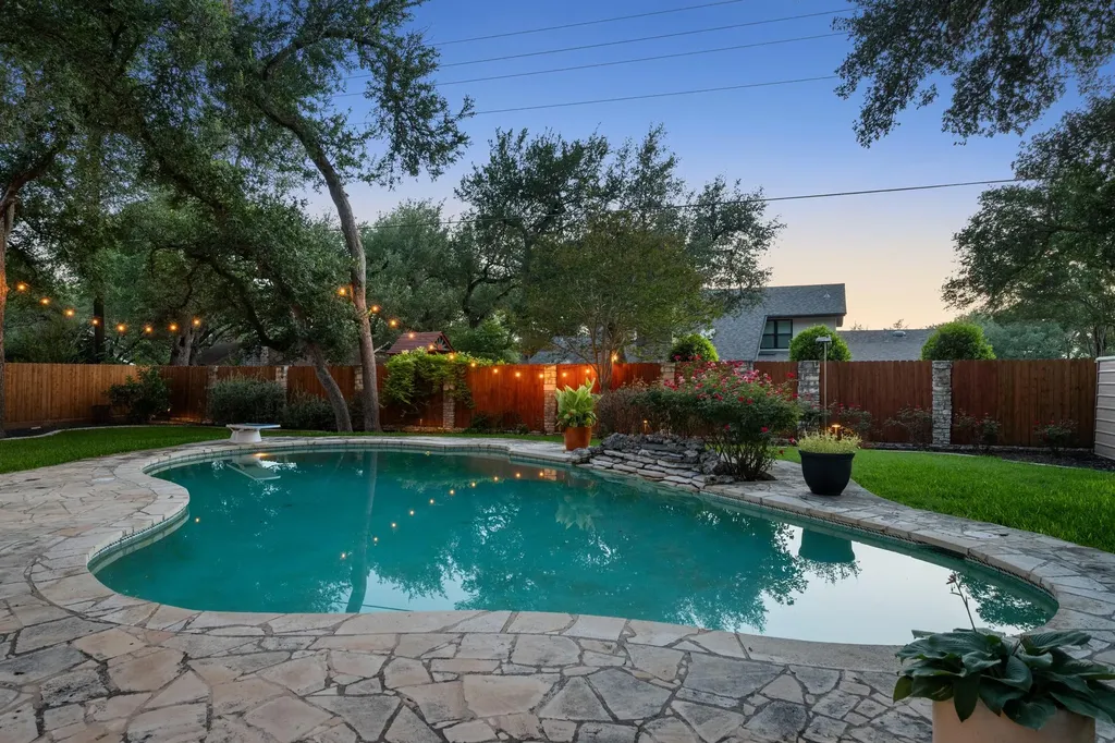 10706 Spicewood Club Drive Austin TX 78750