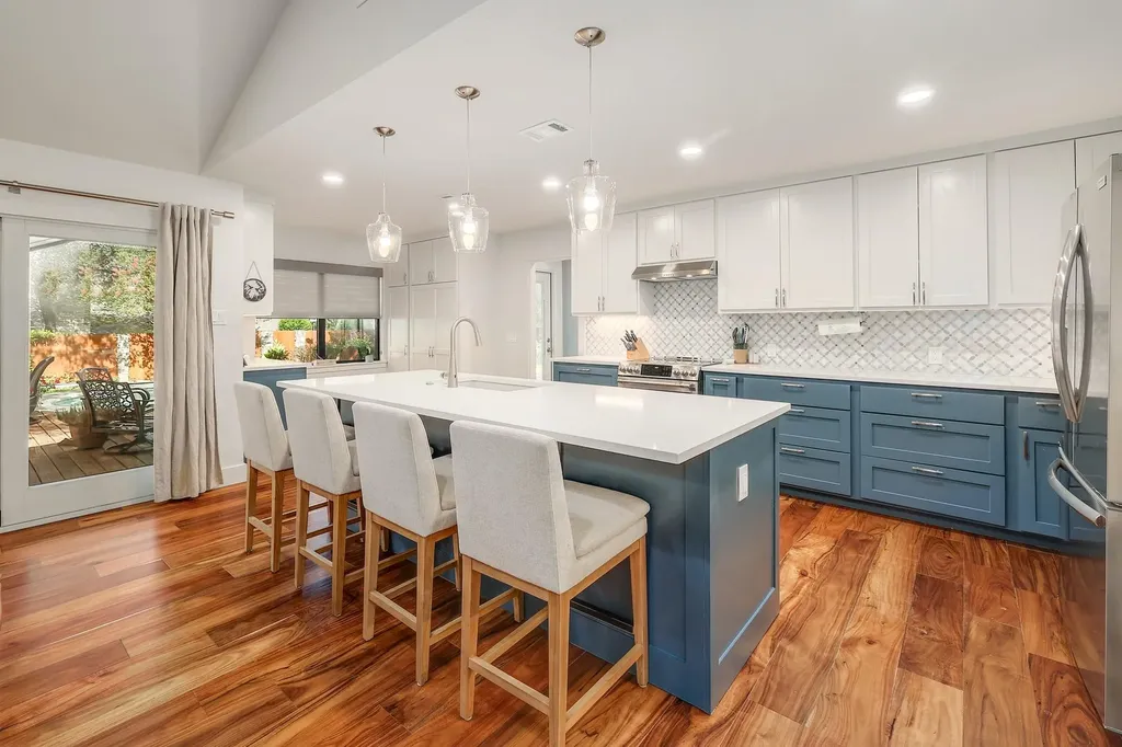 10706 Spicewood Club Drive Austin TX 78750