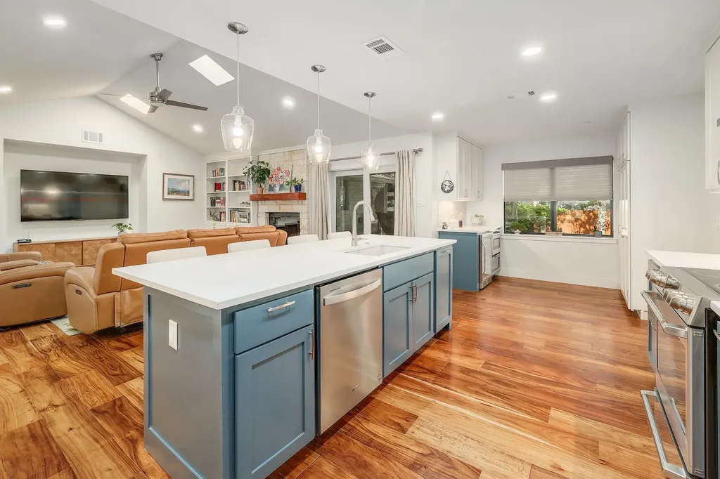 10706 Spicewood Club Drive Austin TX 78750