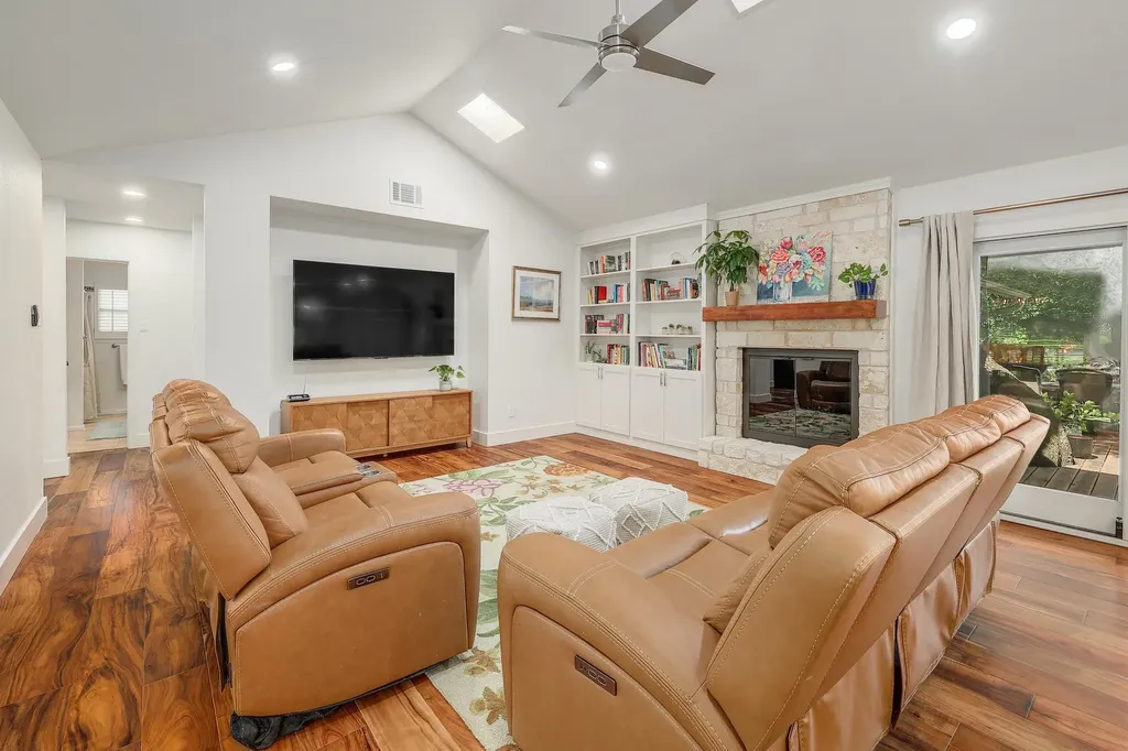 10706 Spicewood Club Drive Austin TX 78750