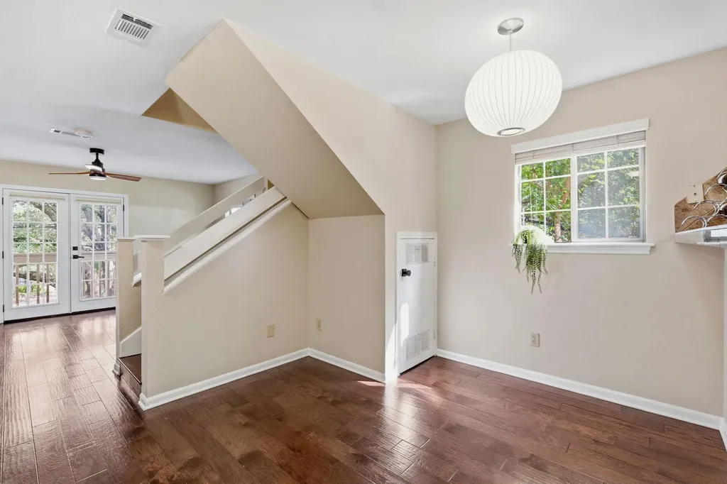 1506 Forest Trail Austin TX 78703