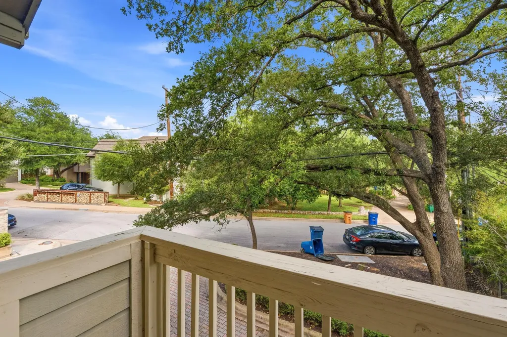 1506 Forest Trail Austin TX 78703