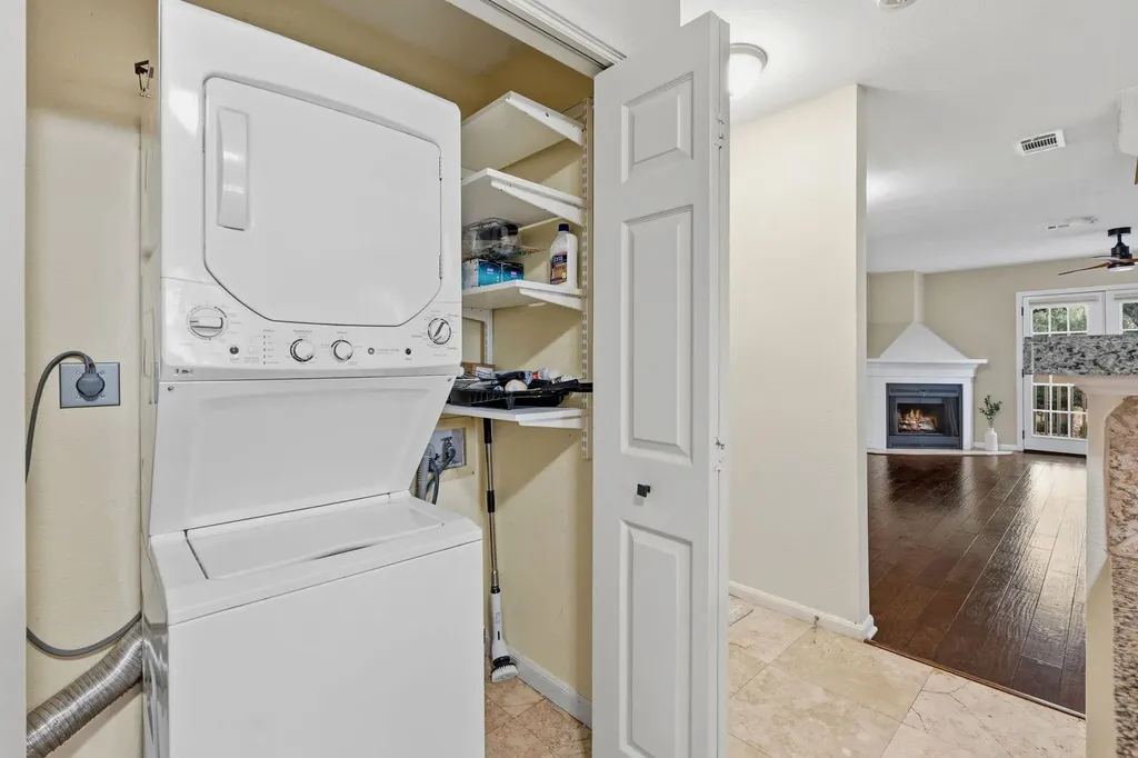1506 Forest Trail Austin TX 78703
