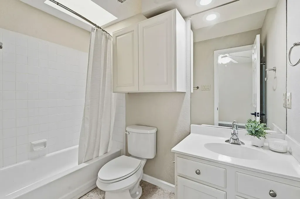1506 Forest Trail Austin TX 78703