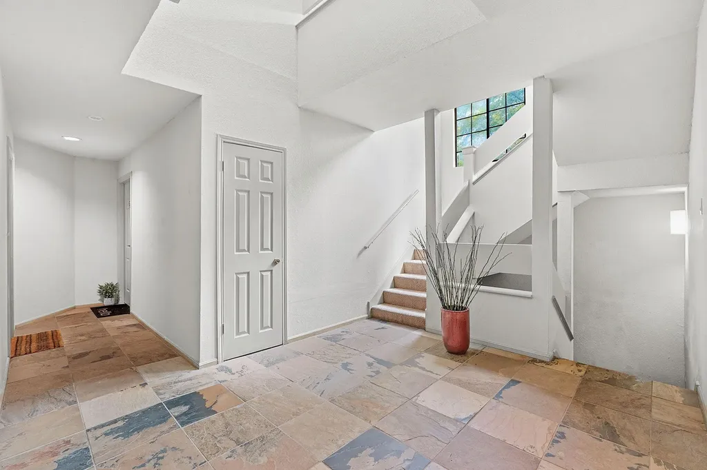 1506 Forest Trail Austin TX 78703