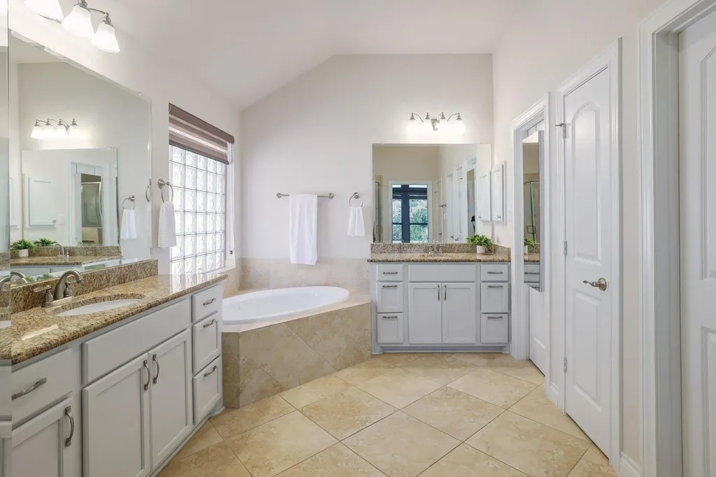 173 Santa Maria Street Georgetown TX 78628