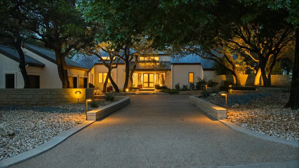 27033 Masters Parkway Spicewood TX 78669