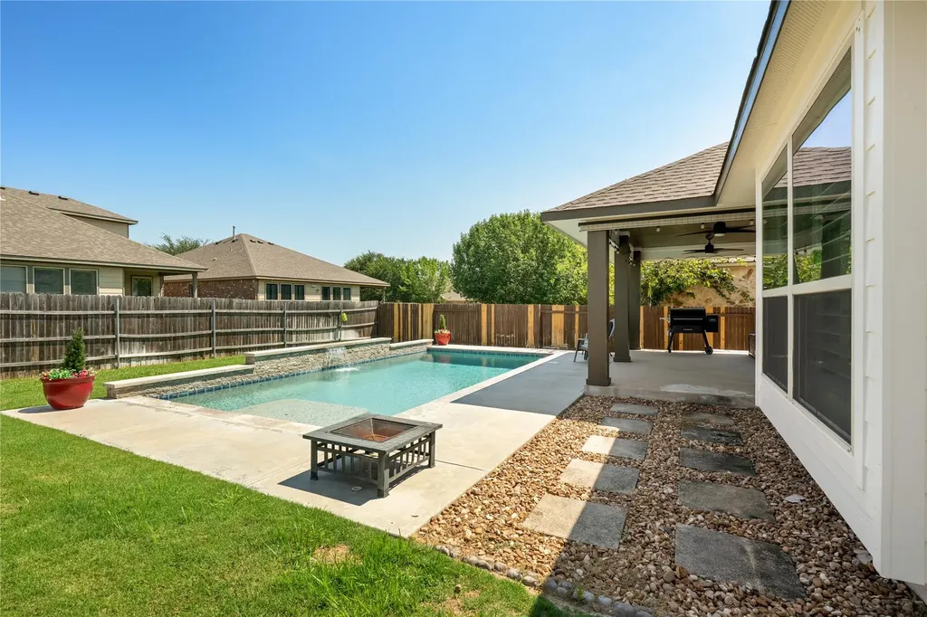 19312 Melwas Way Pflugerville TX 78660
