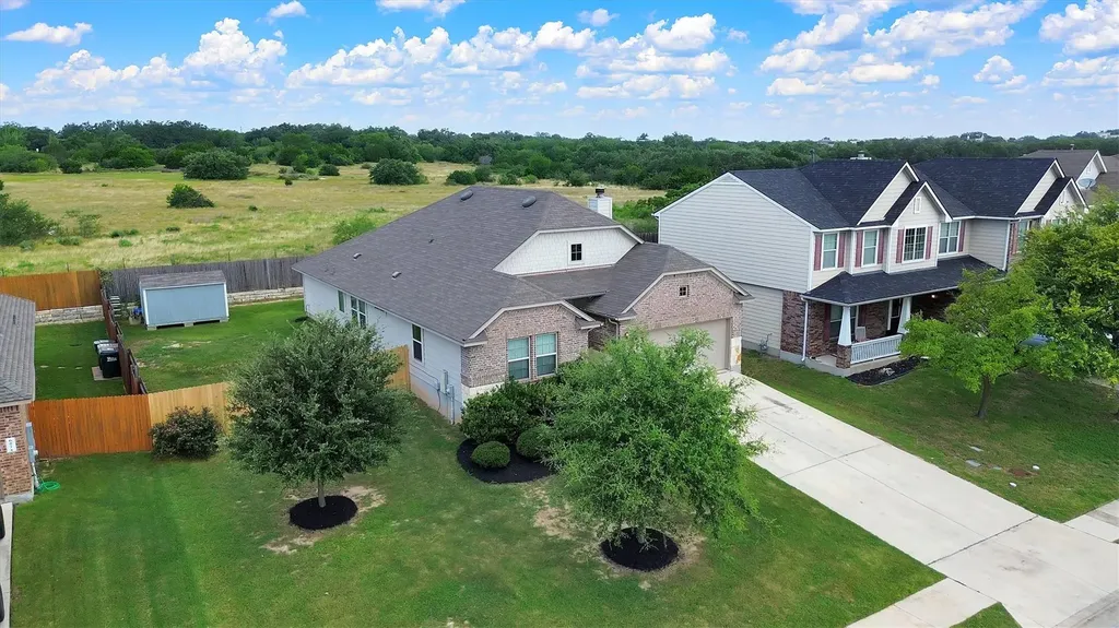 701 Sweet Gum Kyle TX 78640
