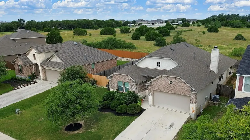 701 Sweet Gum Kyle TX 78640