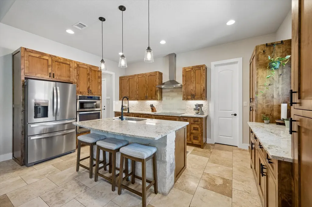 906 Canyon Oak Circle Marble Falls TX 78654