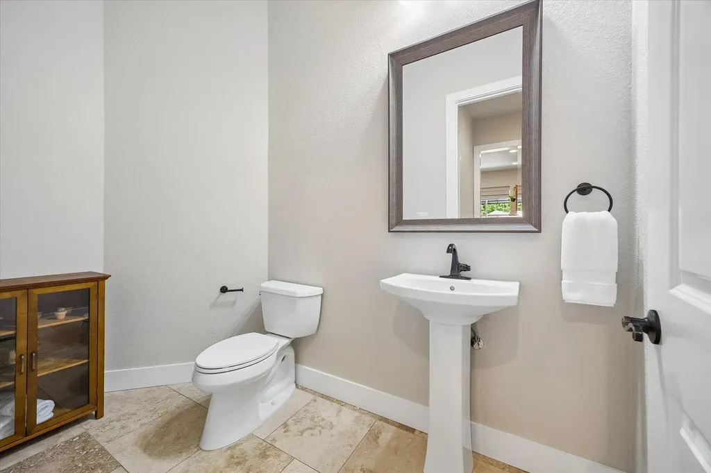 906 Canyon Oak Circle Marble Falls TX 78654