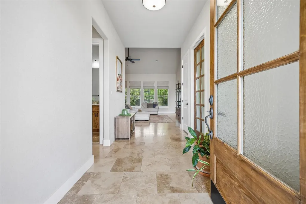 906 Canyon Oak Circle Marble Falls TX 78654