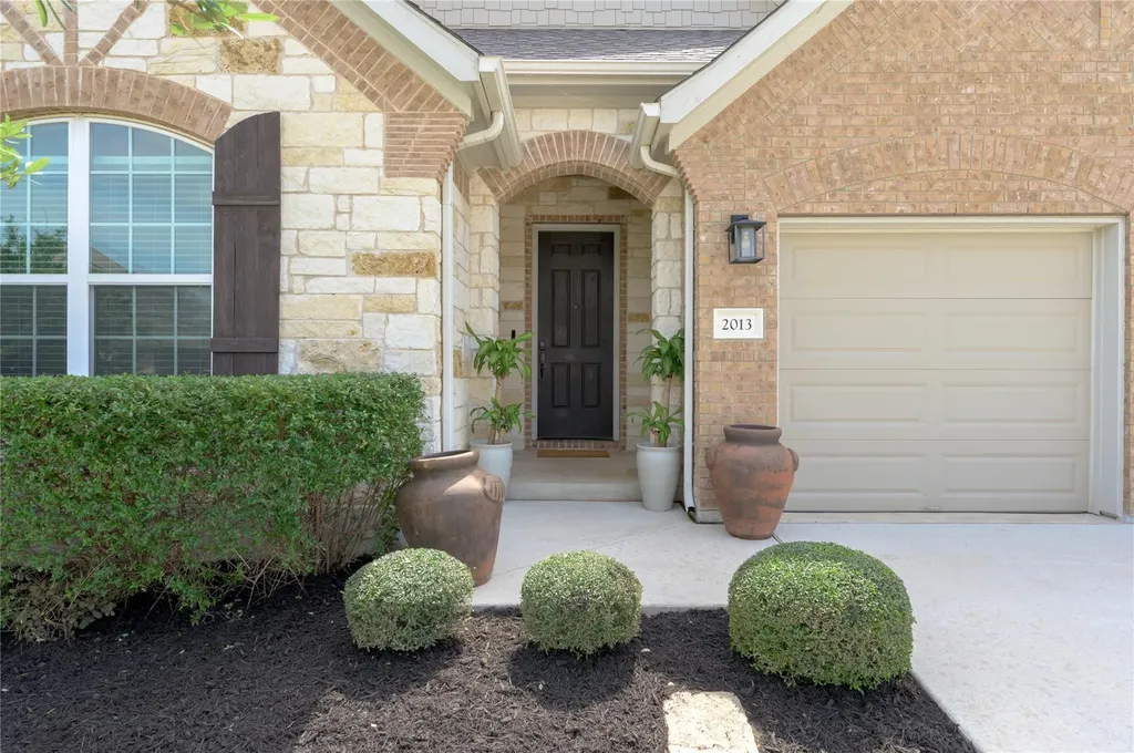 2013 Waterview Road Georgetown TX 78628