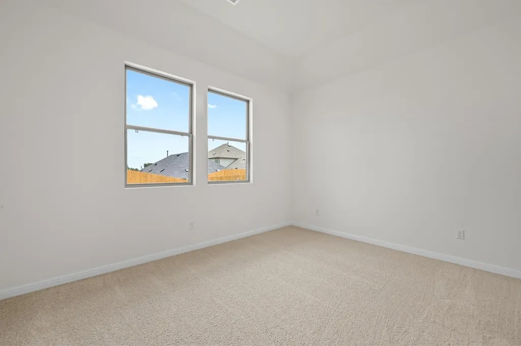 444 Lucky Avenue Elgin TX 78621