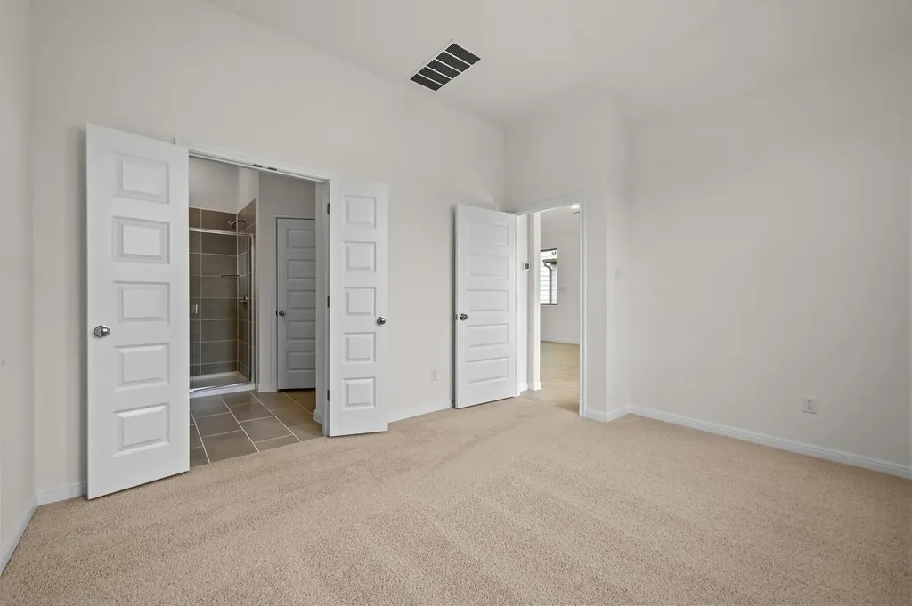 444 Lucky Avenue Elgin TX 78621