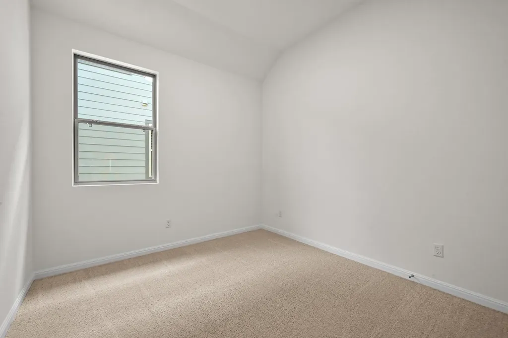 444 Lucky Avenue Elgin TX 78621
