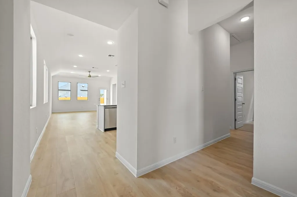 444 Lucky Avenue Elgin TX 78621