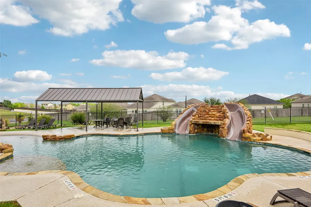 326 Covent Drive Kyle TX 78640