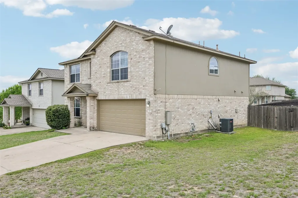 326 Covent Drive Kyle TX 78640