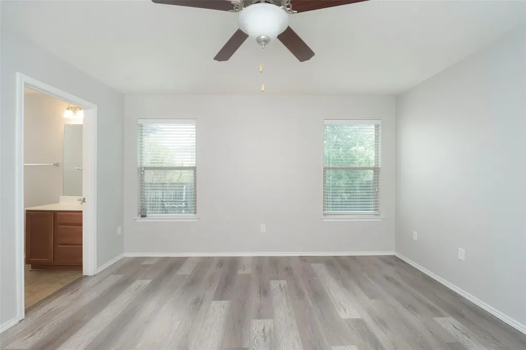 11221 Kirkland Hill Path Austin TX 78754