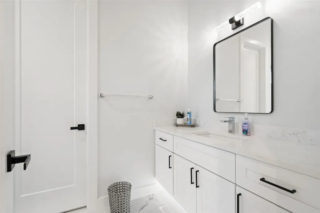 235 Canyon Turn Trail Austin TX 78734