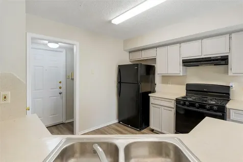 1717 Parkfield Cove Round Rock TX 78664