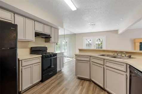 1717 Parkfield Cove Round Rock TX 78664