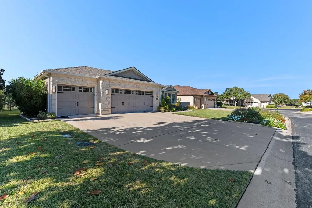 316 Yellow Rose Trail Georgetown TX 78633