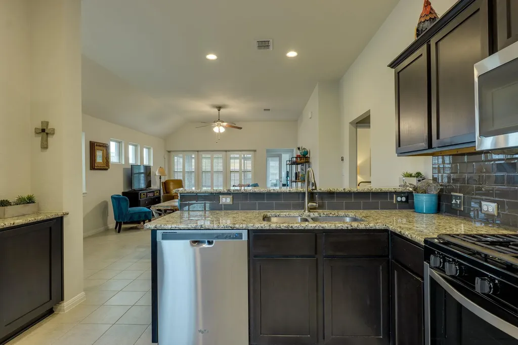 710 Nautical Loop Kyle TX 78640