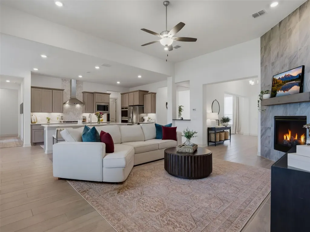 1404 Roxburg Way San Antonio TX 78260