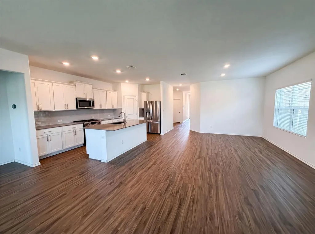 424 Wolf Springs Road Georgetown TX 78628