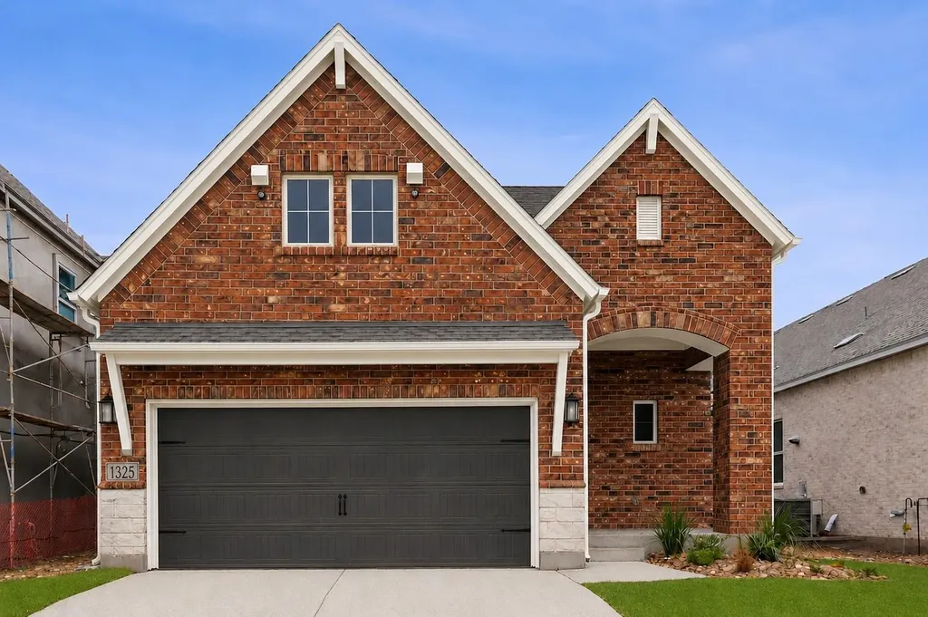 1325 South Brook Drive Leander TX 78641