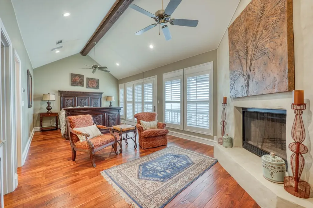 1103 The Cape Road Horseshoe Bay TX 78657