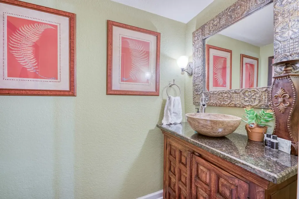 1103 The Cape Road Horseshoe Bay TX 78657