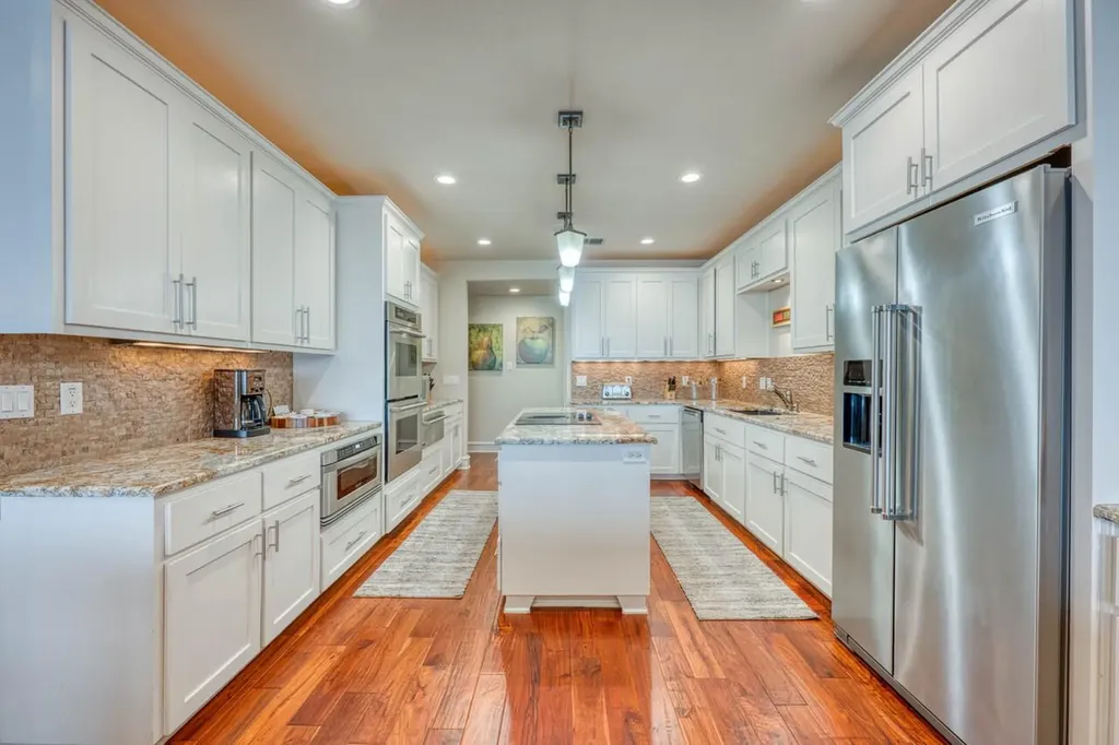 1103 The Cape Road Horseshoe Bay TX 78657