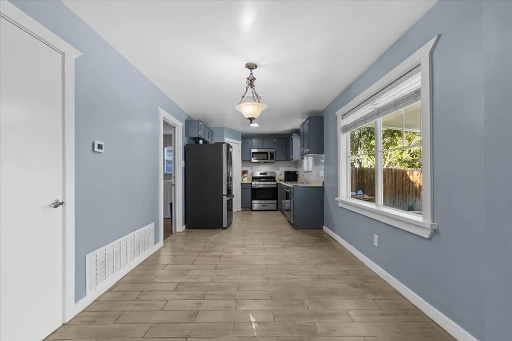 12217 Shropshire Boulevard Austin TX 78753