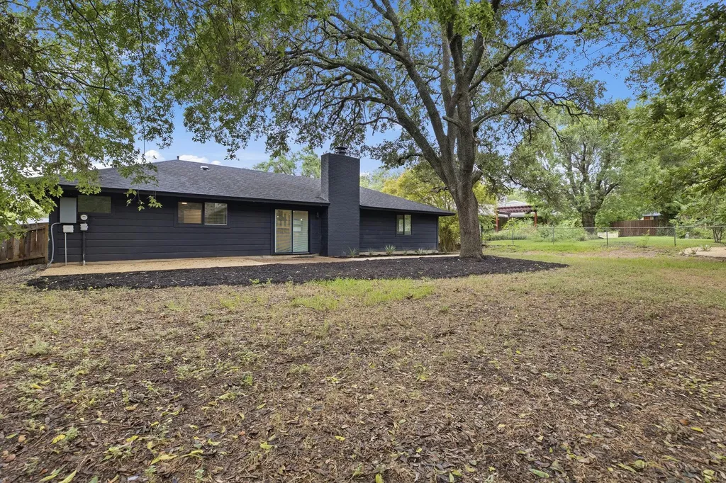 9004 Blue Quail Drive Austin TX 78758