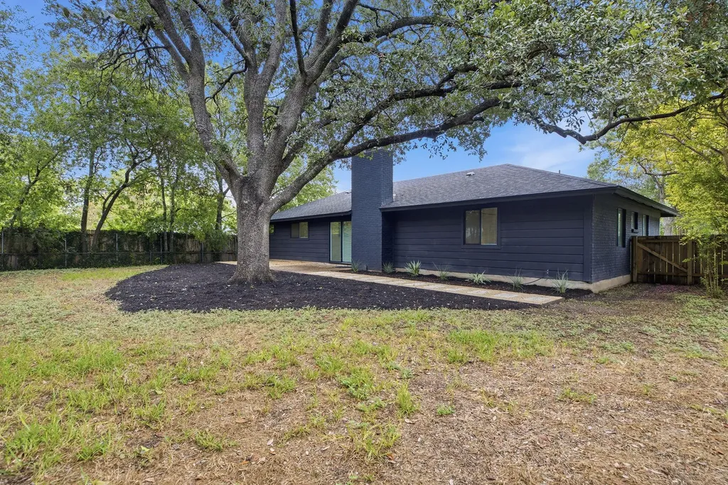 9004 Blue Quail Drive Austin TX 78758