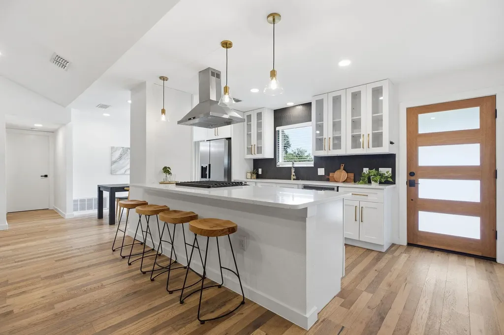9004 Blue Quail Drive Austin TX 78758
